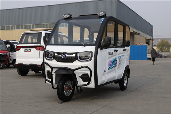 電動代步三輪車 電動代步三輪車
